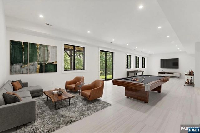 69 Mazur Place, Hawthorne, NJ 07506