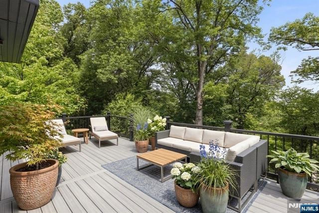 69 Mazur Place, Hawthorne, NJ 07506