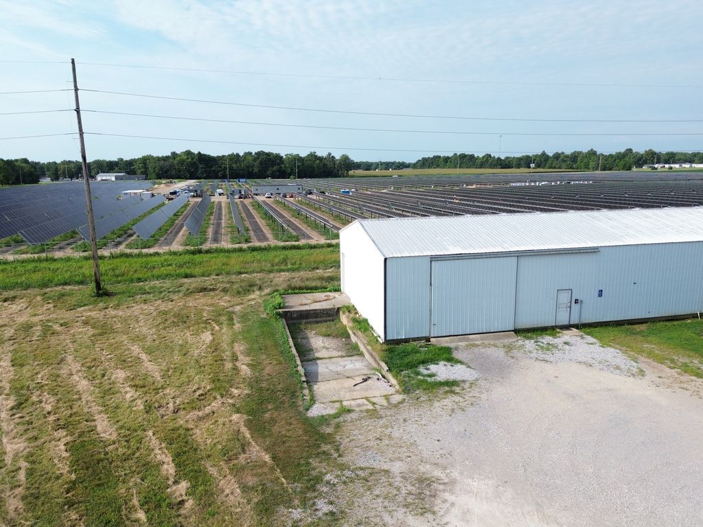 Image 35 of property listing at 1815 Forest Avenue, Mt Vernon, IL 62864