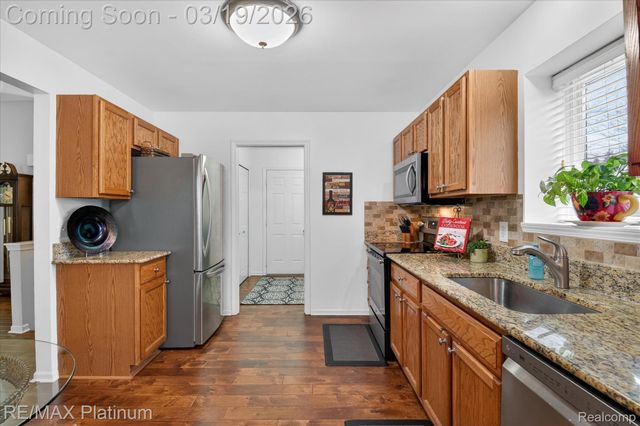 501 Snowfall Court, Genoa Township, MI 48843