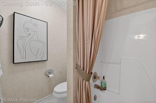 501 Snowfall Court, Genoa Township, MI 48843