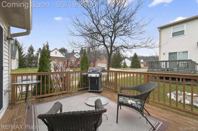 501 Snowfall Court, Genoa Township, MI 48843