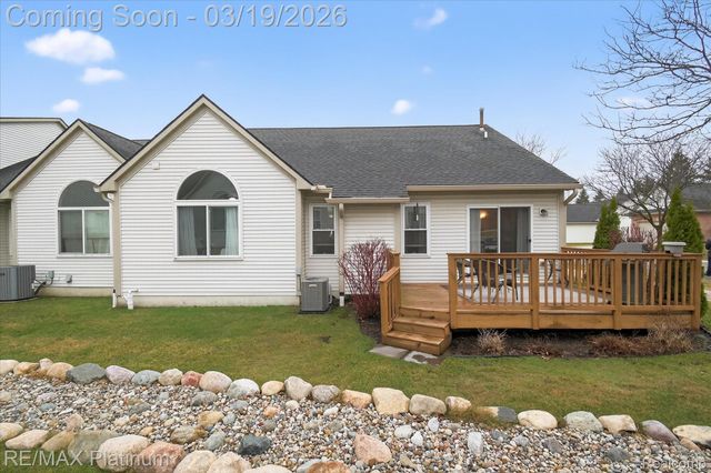 501 Snowfall Court, Genoa Township, MI 48843