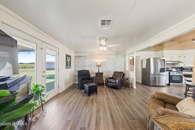 733 Highway 761, Church Point, LA 70525