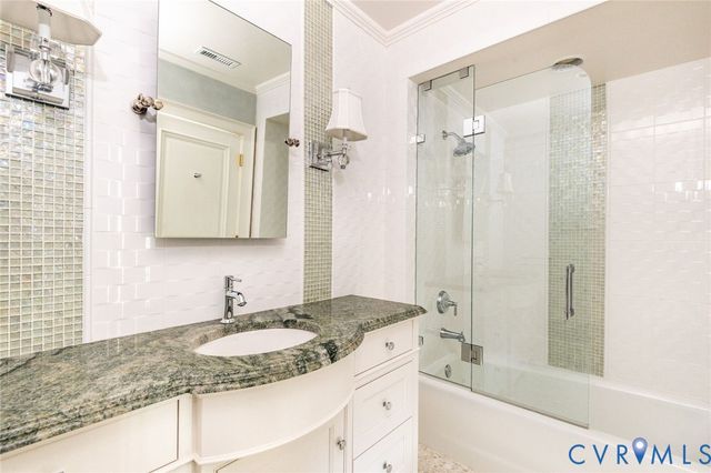 105 Brookschase Ln, Henrico, VA 22229