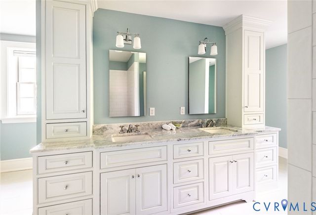105 Brookschase Ln, Henrico, VA 22229