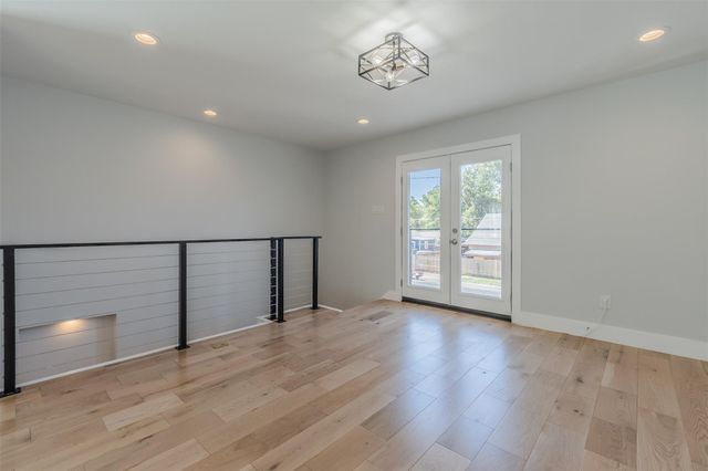 702 Graham Avenue, Dallas, TX 75223