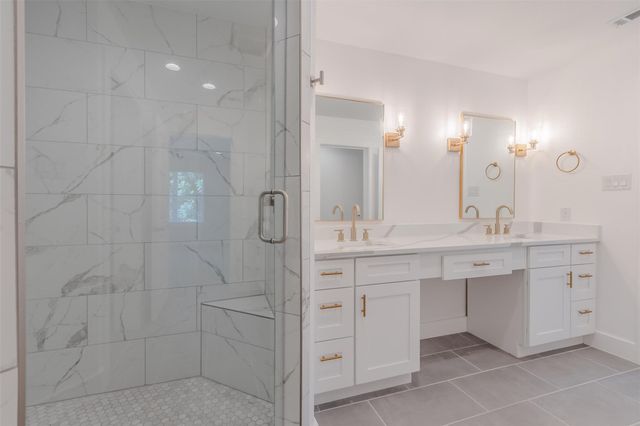 702 Graham Avenue, Dallas, TX 75223