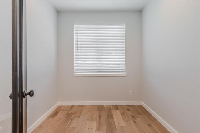 702 Graham Avenue, Dallas, TX 75223