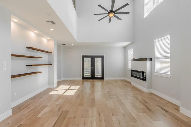702 Graham Avenue, Dallas, TX 75223