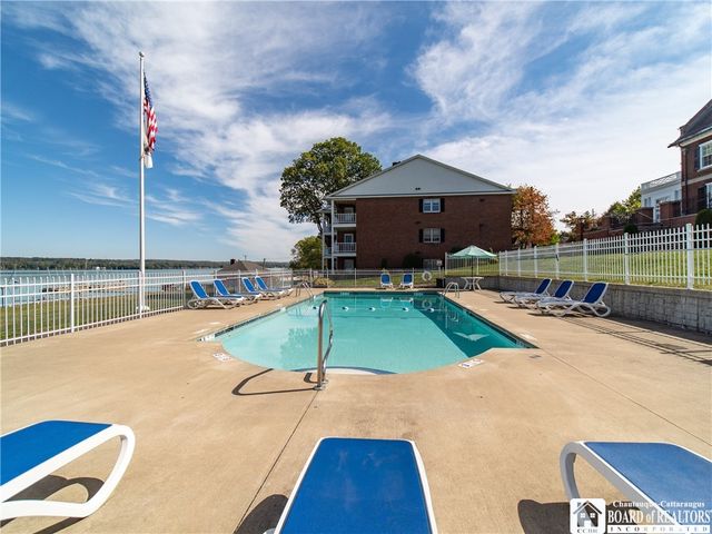 6 West Terrace Avenue 11, Busti, NY 14750