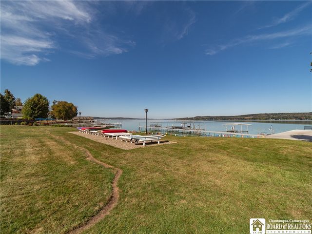 6 West Terrace Avenue 11, Busti, NY 14750
