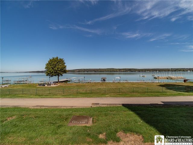 6 West Terrace Avenue 11, Busti, NY 14750