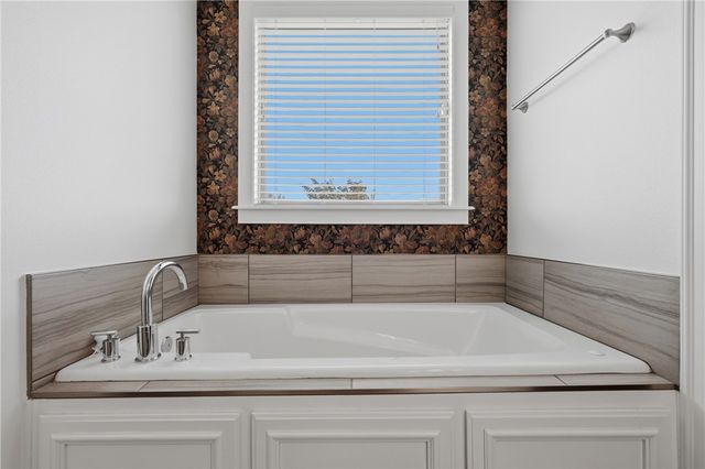 3405 SW Cabernet Avenue, Bentonville, AR 72712