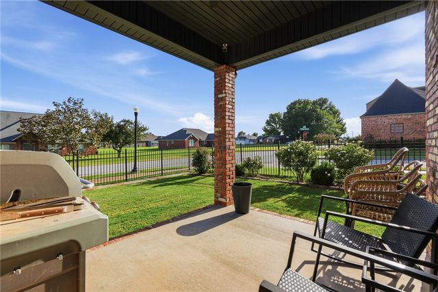 3405 SW Cabernet Avenue, Bentonville, AR 72712