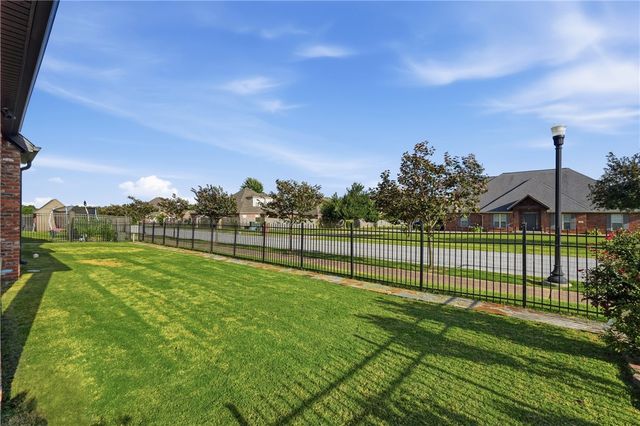 3405 SW Cabernet Avenue, Bentonville, AR 72712