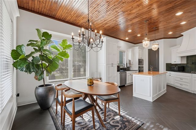3405 SW Cabernet Avenue, Bentonville, AR 72712