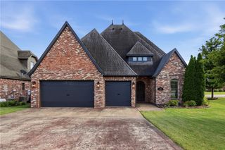 3405 SW Cabernet Avenue, Bentonville, AR 72712