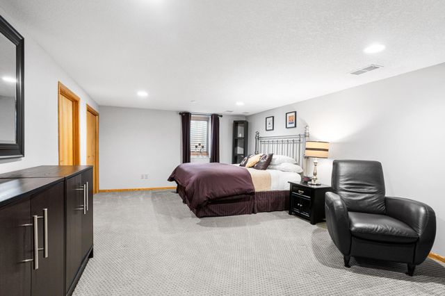 2500 Overlook Drive, Bloomington, MN 55431