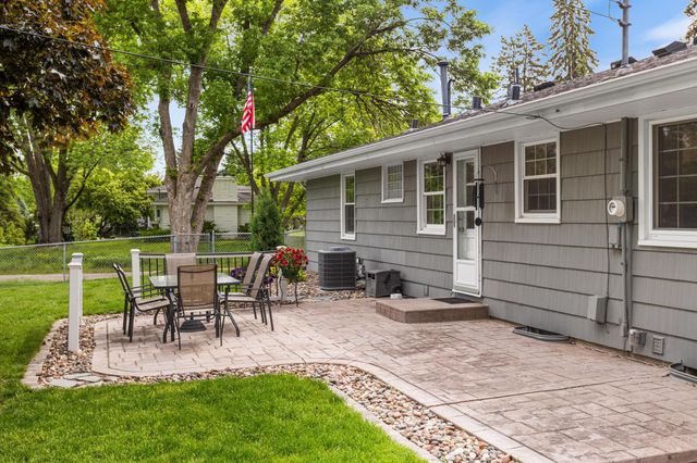 2500 Overlook Drive, Bloomington, MN 55431