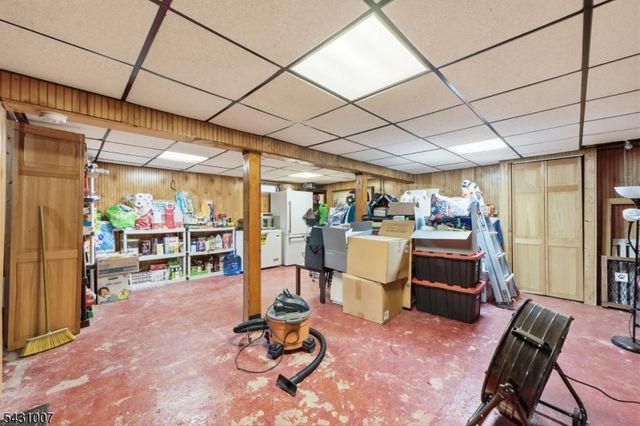 161 South Pkwy, Clifton City, NJ 07014