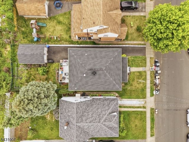 161 South Pkwy, Clifton City, NJ 07014