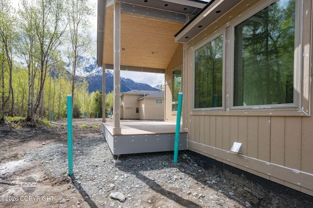 5905 S Gates Street, Palmer, AK 99645