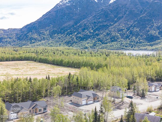 5905 S Gates Street, Palmer, AK 99645