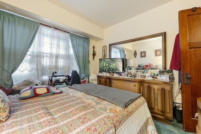 4881 N 27th STREET, Milwaukee, WI 53209