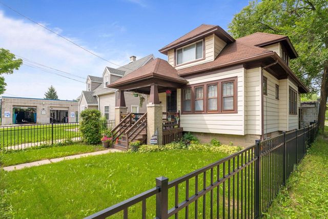 4881 N 27th STREET, Milwaukee, WI 53209