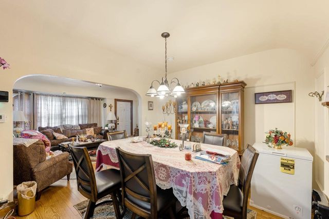 4881 N 27th STREET, Milwaukee, WI 53209
