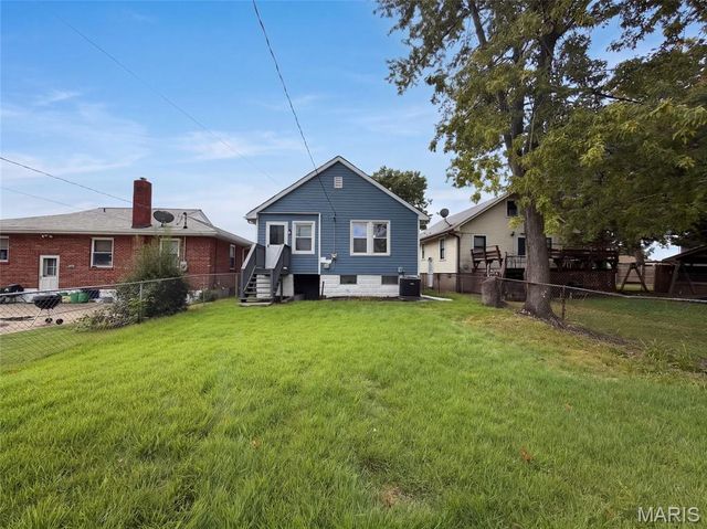 4091 Blow Street, St Louis, MO 63116
