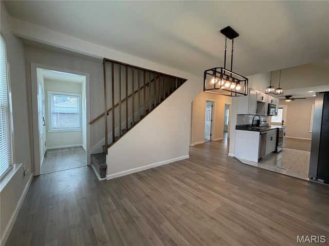 4091 Blow Street, St Louis, MO 63116