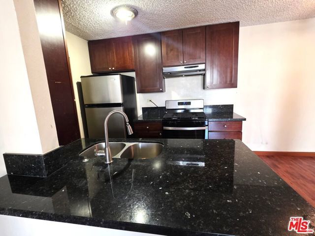 421 S La Fayette Park Place 712, Los Angeles, CA 90057