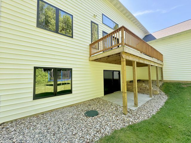 7066 Northstar Avenue, Kalamazoo, MI 49009