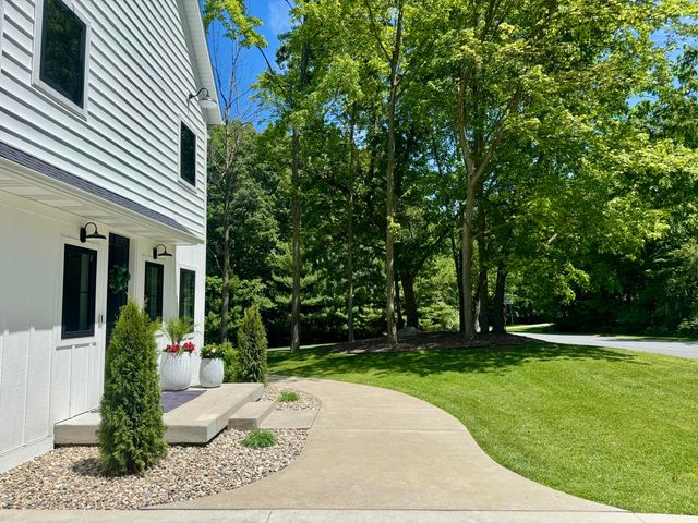 7066 Northstar Avenue, Kalamazoo, MI 49009