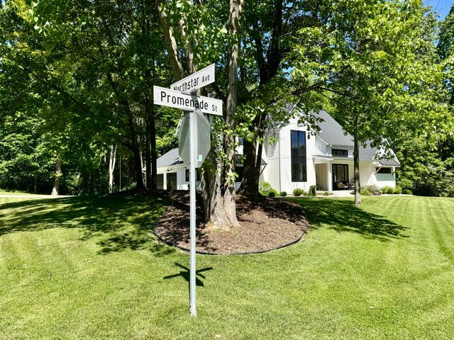 7066 Northstar Avenue, Kalamazoo, MI 49009