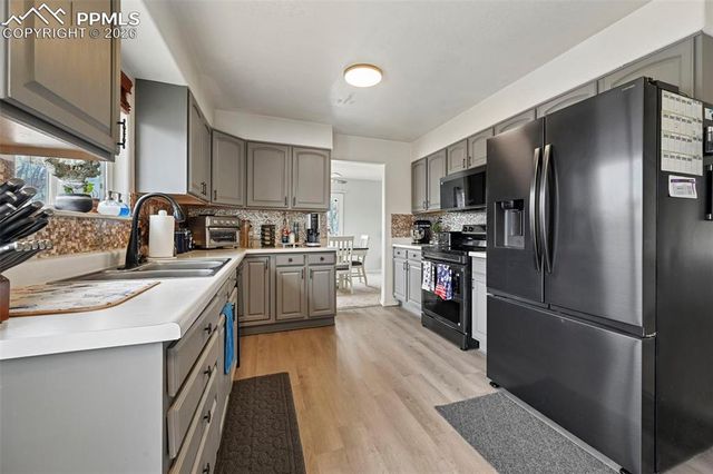 7425 Foxglove Court, Colorado Springs, CO 80911