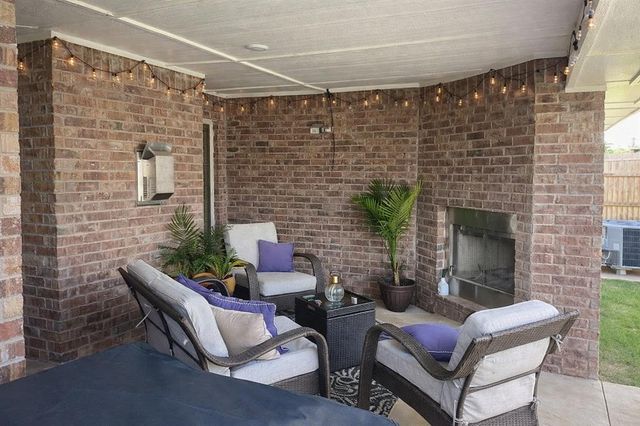 1313 N Beale Terrace, Mustang, OK 73064