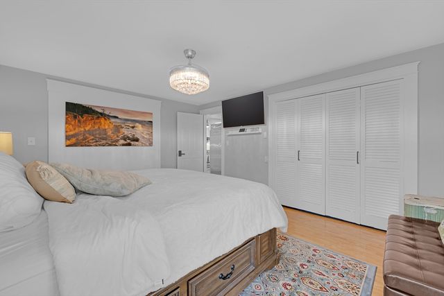 14 Vassar St, Leominster, MA 01453