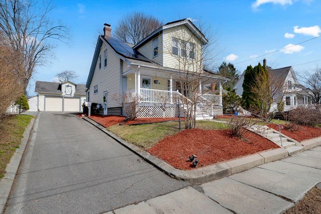 14 Vassar St, Leominster, MA 01453