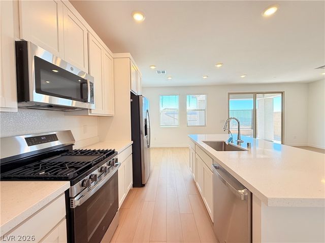 1450 Great Snipe Avenue, Las Vegas, NV 89138