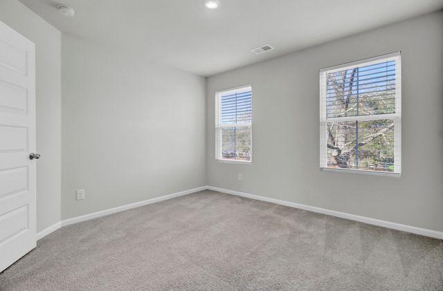 1471 Central Avenue, Summerville, SC 29483