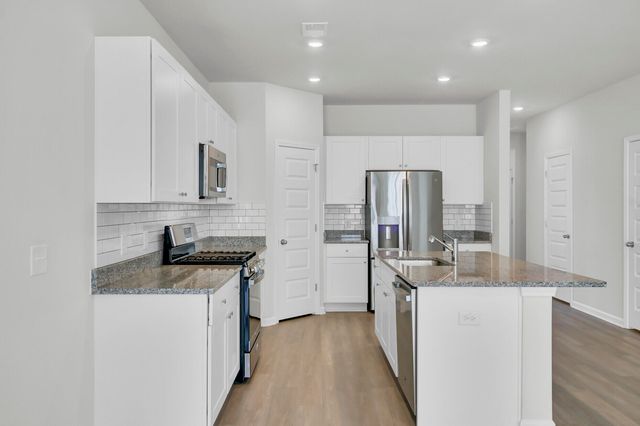 1471 Central Avenue, Summerville, SC 29483