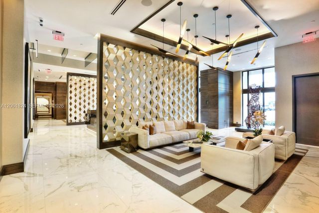 301 Altara Ave 827, Coral Gables, FL 33146