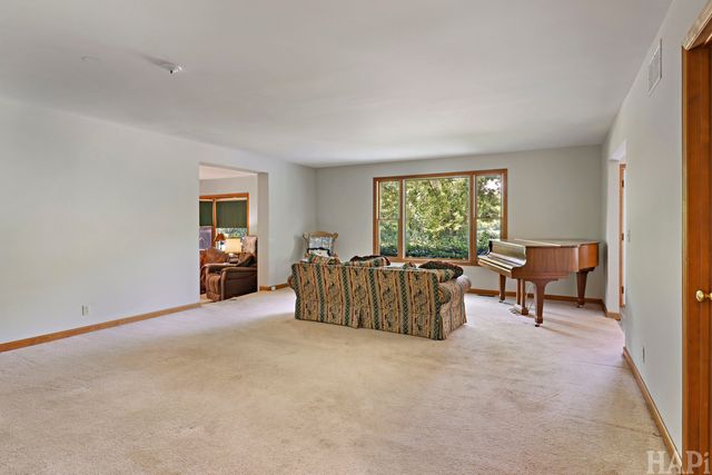 4712 Wildwood Drive, Mchenry, IL 60051