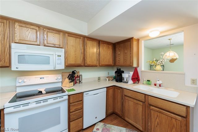 1979 Sandy Hook, Stow, OH 44224