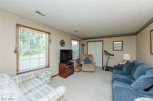1979 Sandy Hook, Stow, OH 44224