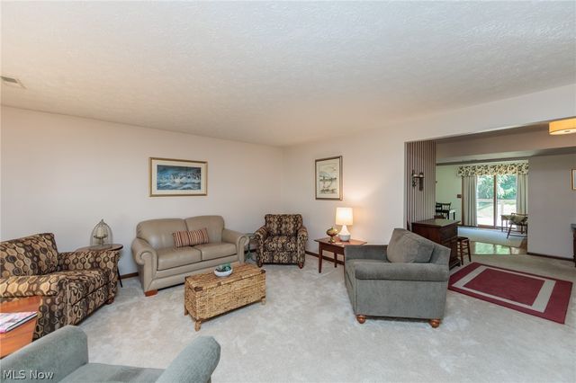 1979 Sandy Hook, Stow, OH 44224