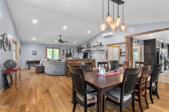 2125 Crosby Drive, Burlington, NC 27215
